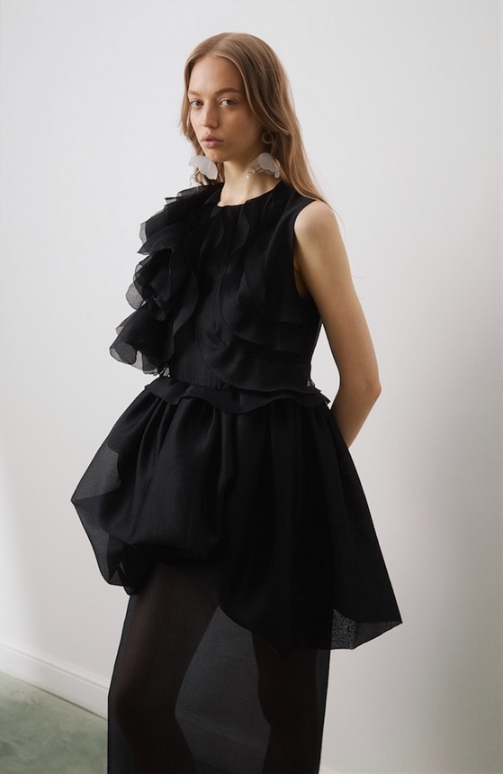 Платье с рюшами и баской SHATU 075SH