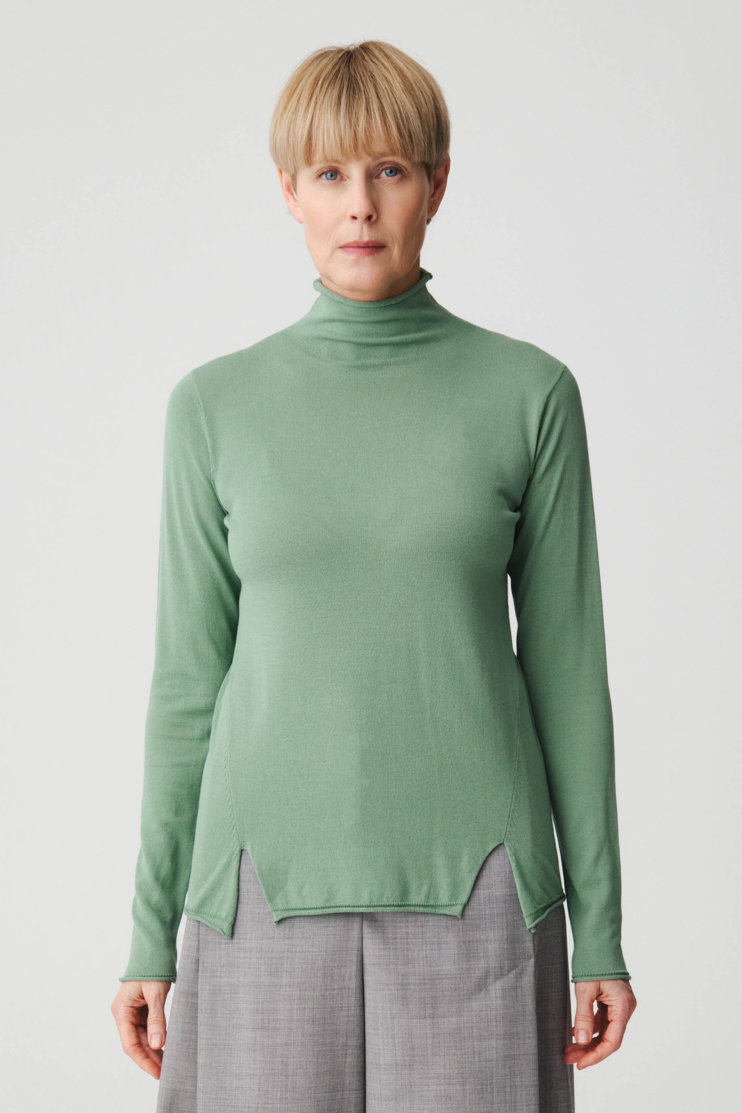 Водолазка с разрезом 6/1 LESEL 6962L